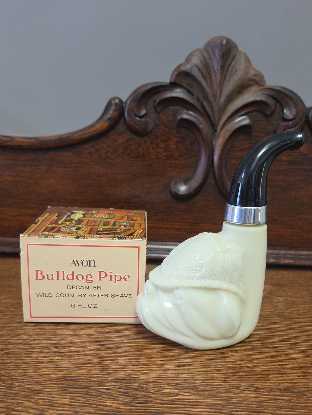 Avon Bulldog Pipe Decanter in Cream with Black Stem